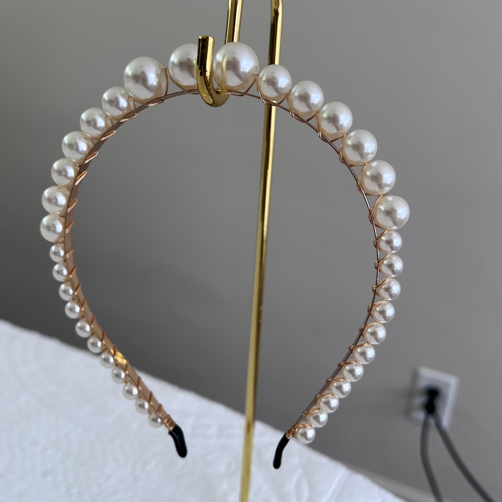 Pearl headband